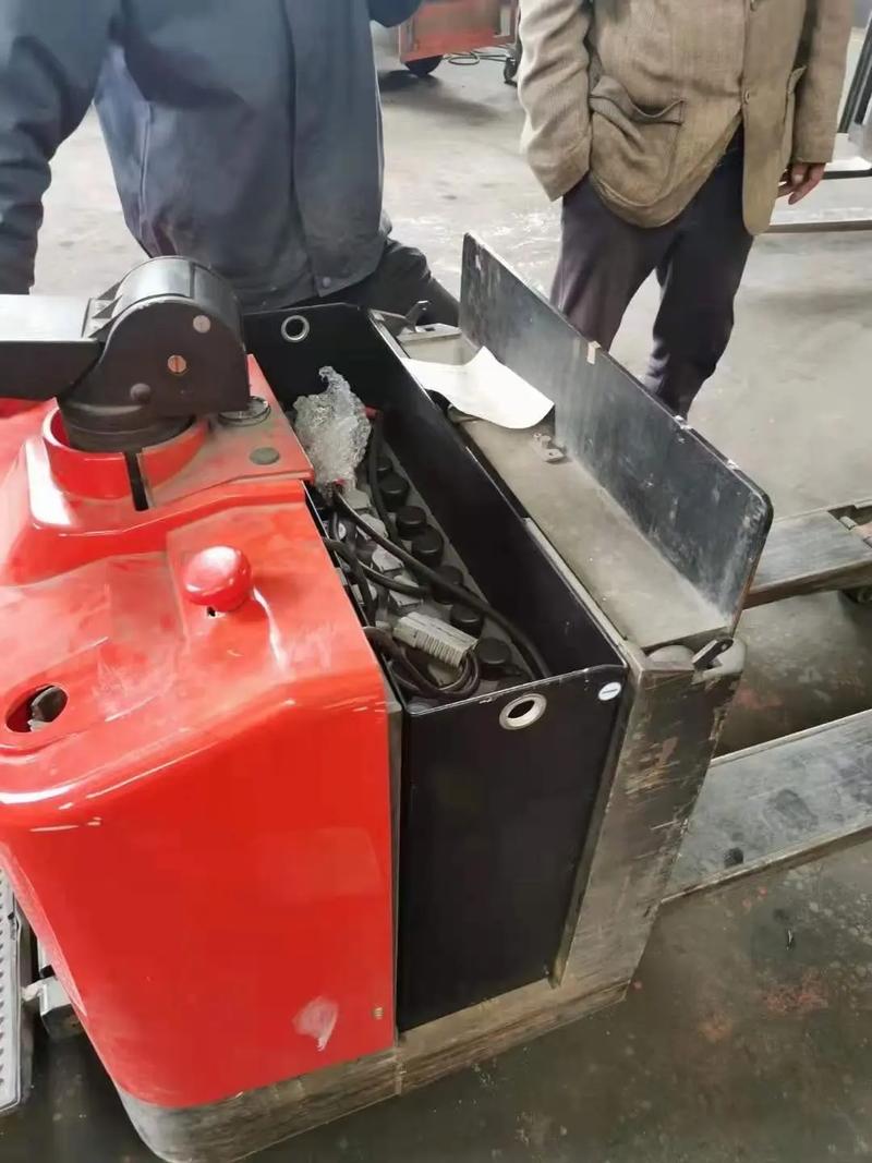 仓储物流工厂搬运车 #电动叉车 #电动搬运车 #装卸货神器 - 抖音